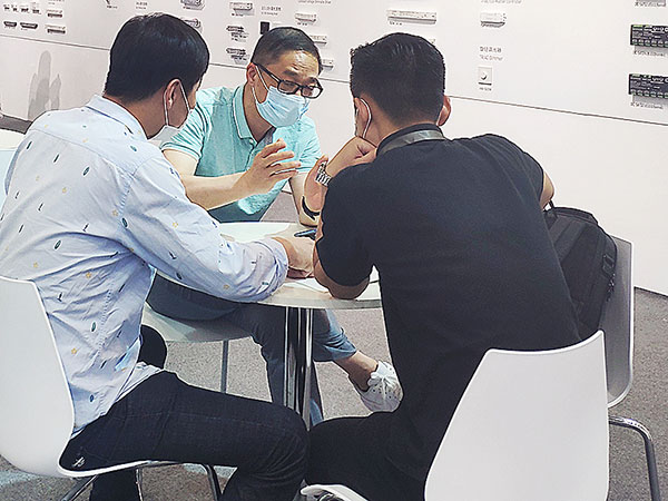 平博pinnacle体育平台光亚展倾情互动4